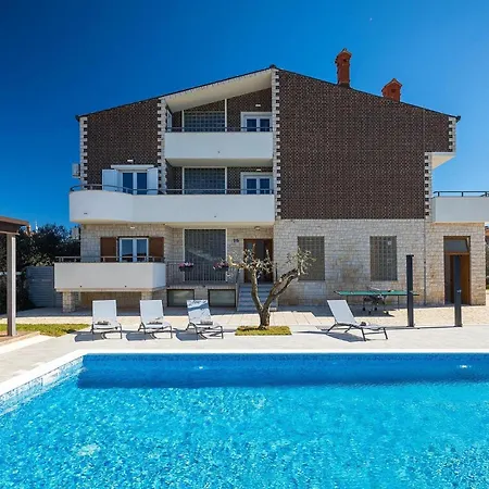 Berg Holiday home Fondole