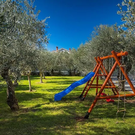 Holiday home Berg