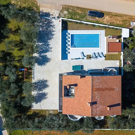 Holiday home Berg